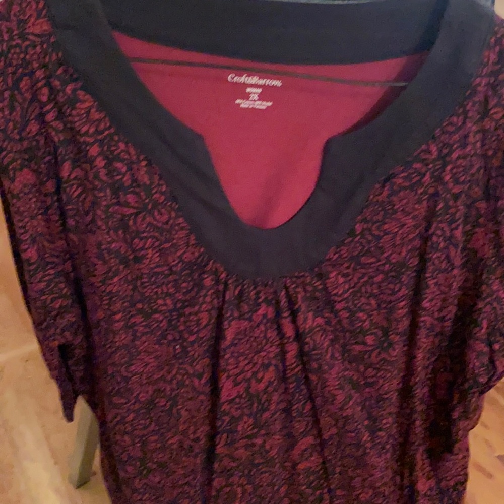 Connie top with scoop neck & three-quarter sleeve